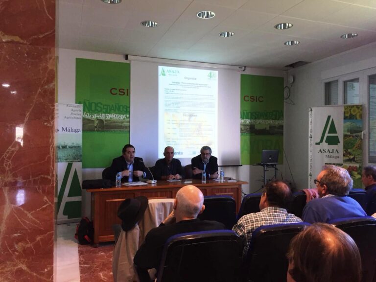 ASAJA Málaga reúne a un centenar de agricultores en la jornada “Polinizadores del aguacate”