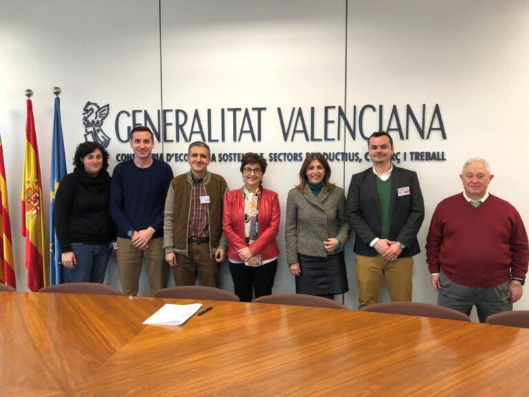 Asaja Valencia destaca que el Consell se muestra receptivo a impulsar la introducción de mejoras en el reglamento de inspección de vehículos agrarios