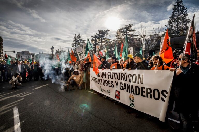 Por un futuro con agricultores y ganaderos. Manifestación  en Rioja