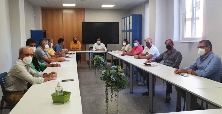 Asaja Salamanca. El grupo de trabajo solicita a Jesús Julio Carnero que realice las mejoras en tuberculosis bovina acordadas con Suárez-Quiñones
