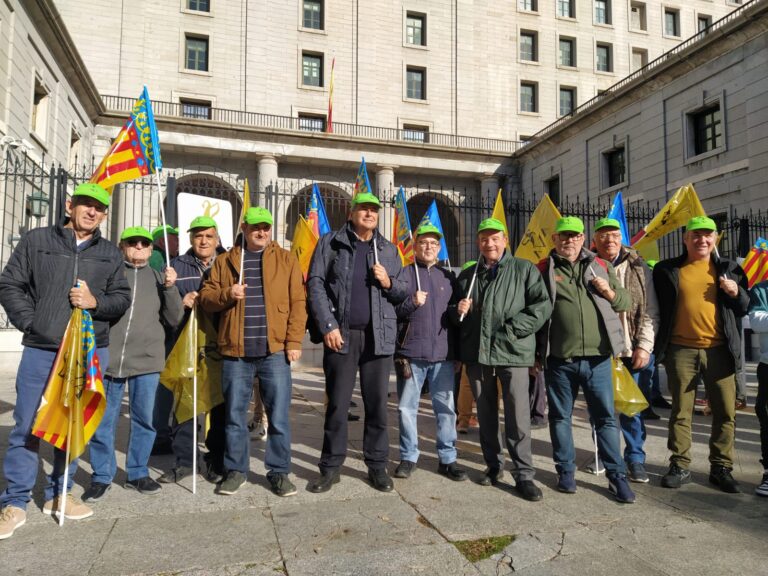 Cientos de regantes de AVA-ASAJA se concentran en Madrid para reclamar rebajas energéticas