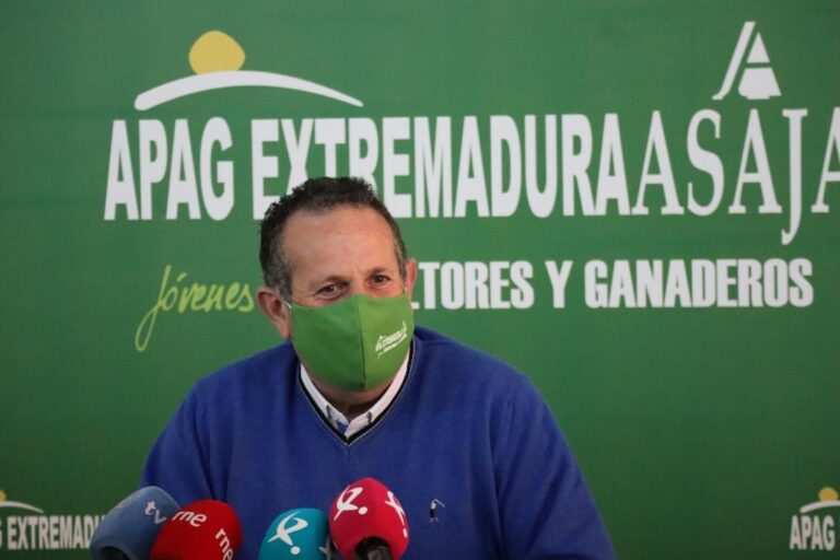 APAG Extremadura Asaja acusa a la Delegación del Gobierno de intentar silenciar la voz del campo con multas y no con razones