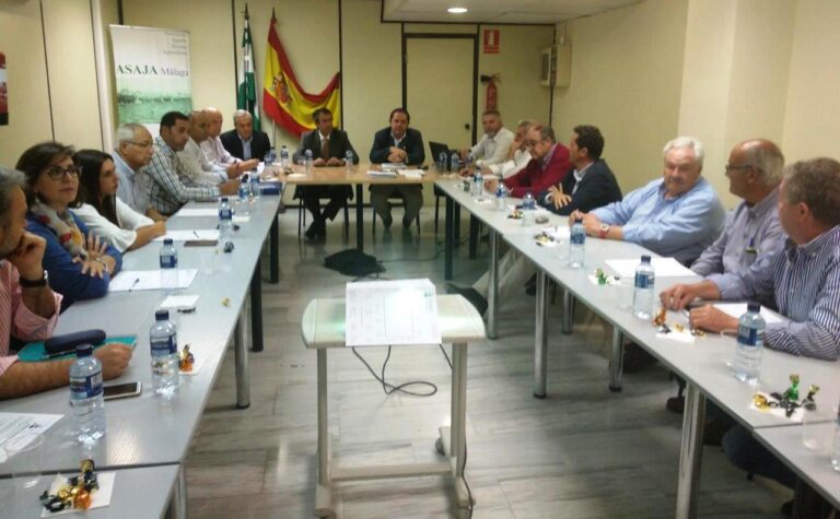 La Junta Directiva de Asaja Málaga recibió ayer la visita del Delegado de Agricultura