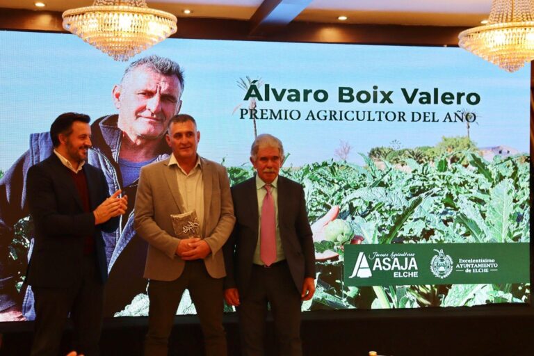 Más de 200 agricultores y representantes del sector asisten a la 20º edición de la Nit del Camp d’Elx 