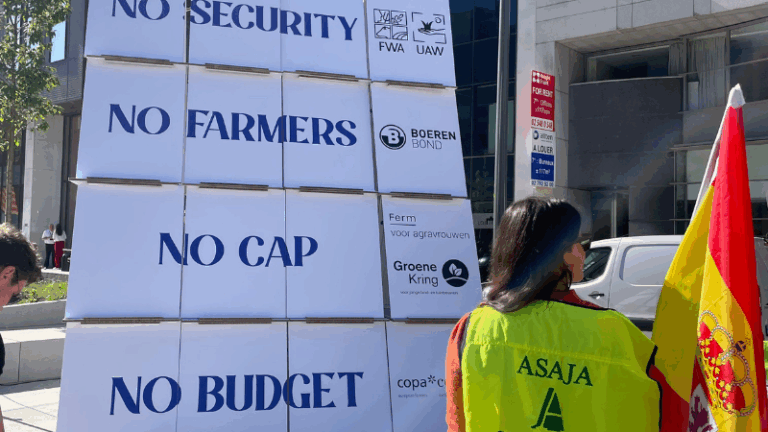 El campo europeo se moviliza: agricultores de 20 países dicen NO al fondo único y SÍ a una PAC fuerte