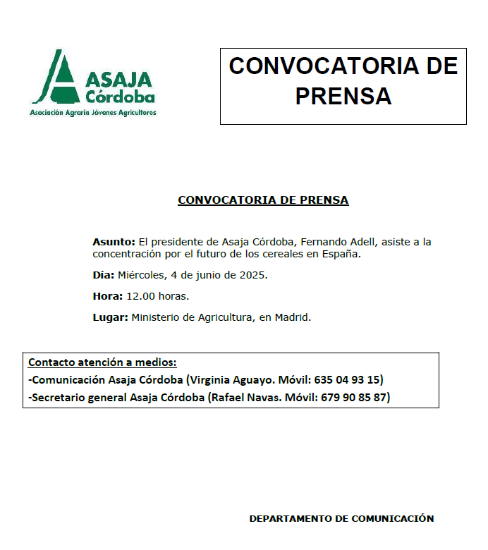 El presidente de Asaja Córdoba, Fernando Adell, asiste a la concentración por el futuro de los cereales en España