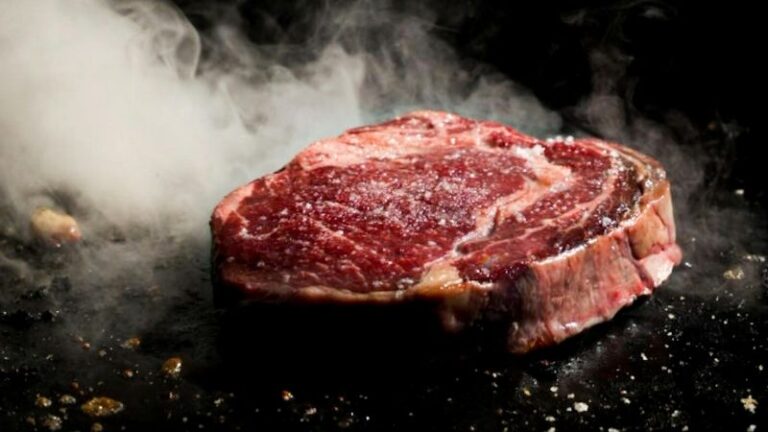 Farm Europe y Eat Europe piden claridad sobre las denominaciones de la carne: carta conjunta enviada al Comisario Várhelyi