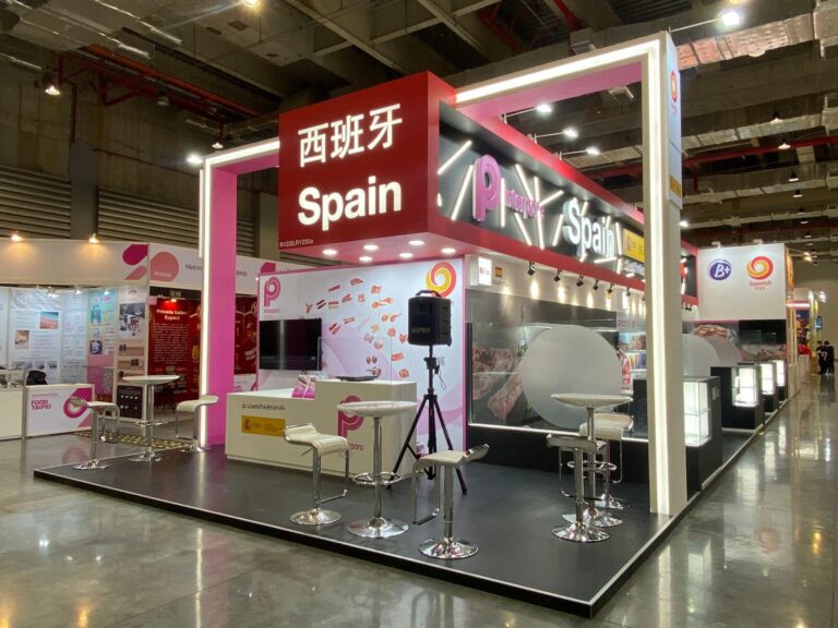 El porcino español fortalece su presencia en Asia