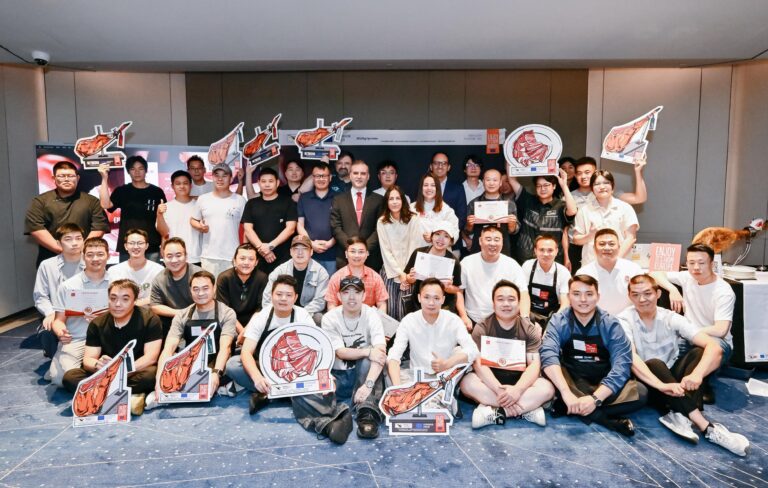 El Jamón Ibérico, protagonista en Pekín con chefs de élite y una semana dedicada a esta joya gastronómica