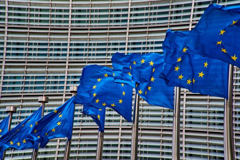 “La UE cierra un importante acuerdo con Indonesia que abre de par en par el mercado agroalimentario”