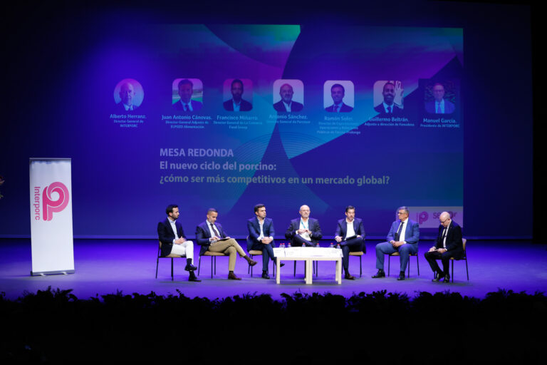 El Foro Porcino Murcia de INTERPORC analiza los desafíos del sector y su hoja de ruta de futuro