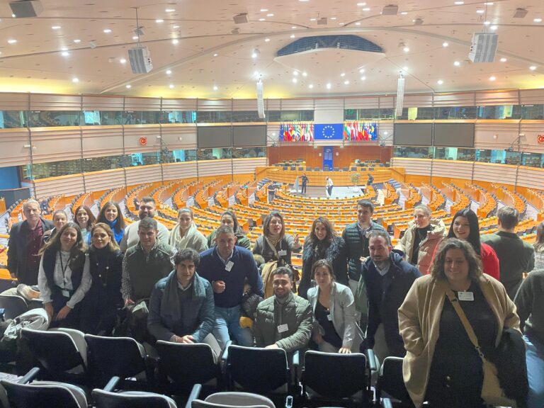 Nuestros jóvenes agricultores españoles brillan en Bruselas: un paso clave hacia el futuro del campo