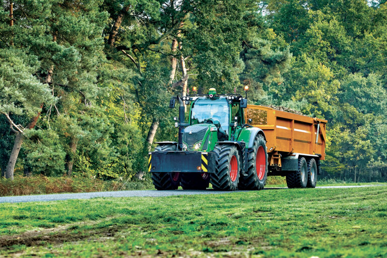 Neumáticos en continua evolución para tractores cada vez más avanzados: BKT apuesta por la vanguardia y la tecnología