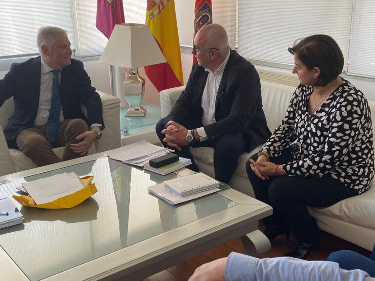 ASAJA mantiene un encuentro con el alcalde de Ciudad Real en defensa de los intereses del sector agroganadero 
