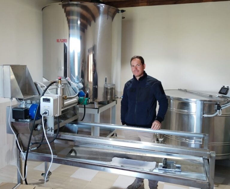 Programa CULTIVA. Apicultura en Palencia: trashumancia de colmenas, cría de reinas y miel envasada desde la propia explotación