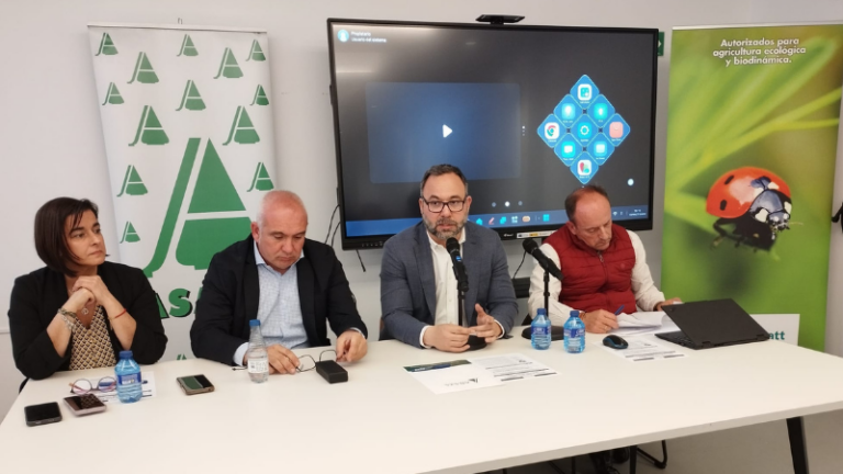 ASAJA Ciudad Real analiza en Tomelloso la grave problemática de la plaga de conejos y reclama medidas eficaces y urgentes