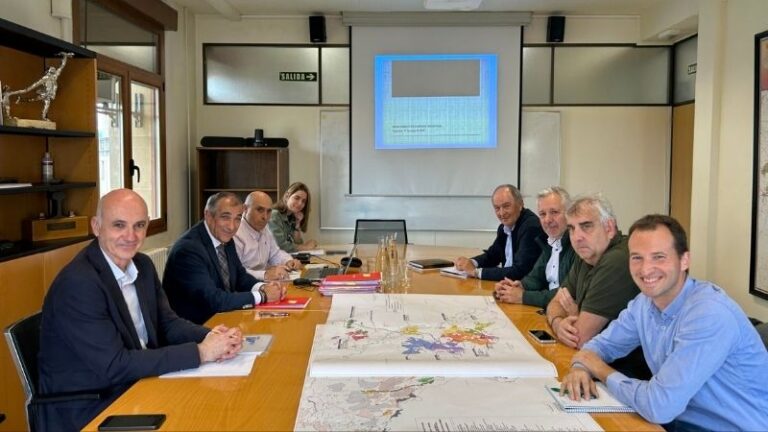 UAGN reclama acelerar la segunda fase del Canal de Navarra y fijar plazos para su ejecución