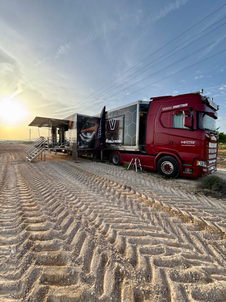Valtra viaja más de 4000km para llevar el SmartTour 2026 a los agricultores españoles en todo el país