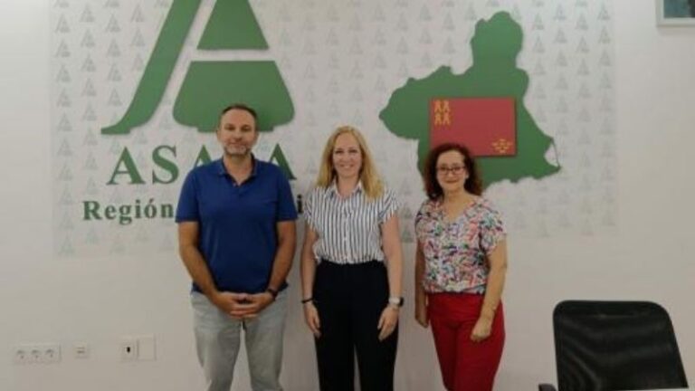 ASAJA se reúne con la directora territorial de Agroseguro en Murcia