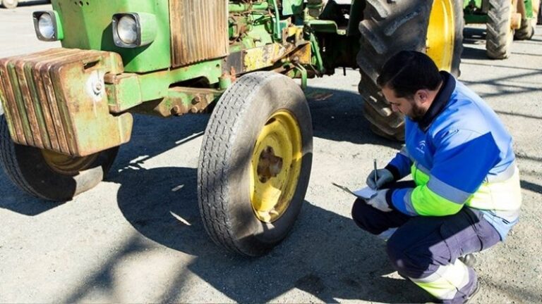 La ITV móvil para tractores recorrerá más de 40 municipios de Jaén en junio