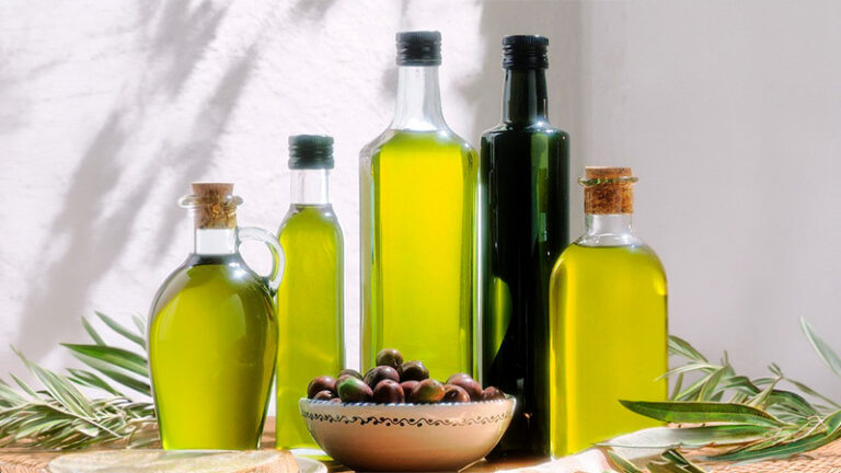 El aceite de oliva virgen extra se sitúa en 3,80 euros por kilo en origen, según Poolred