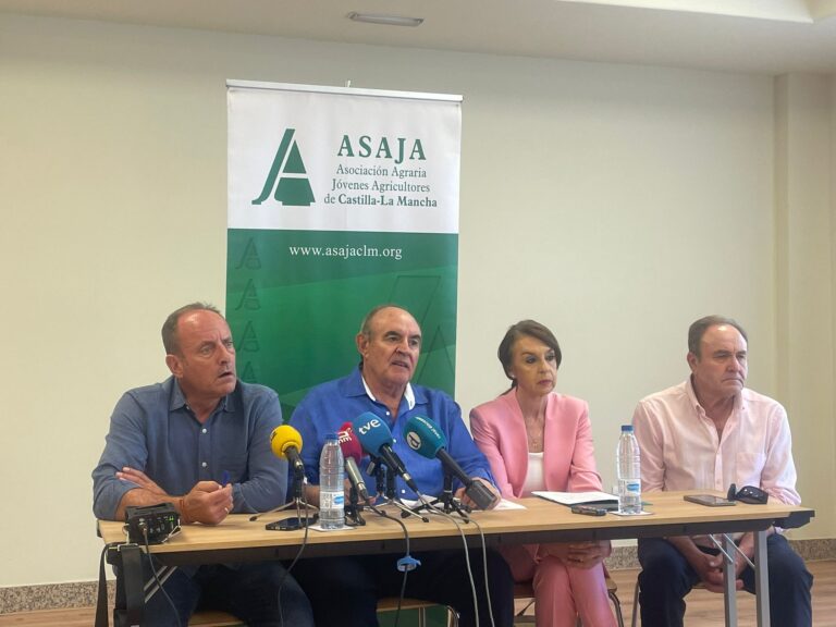 ASAJA CLM llevará la crisis de los conejos al PE y exige a las Cortes una defensa firme del agua
