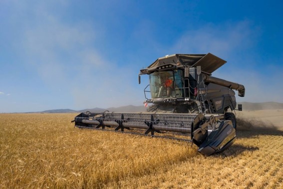 Compromiso «Farmer First» con la cosechadora Fendt IDEAL