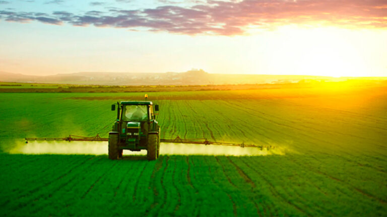 La Comisión ENVI del Parlamento Europeo elimina la única válvula de seguridad para los agricultores frente a las crisis de precios de los fertilizantes
