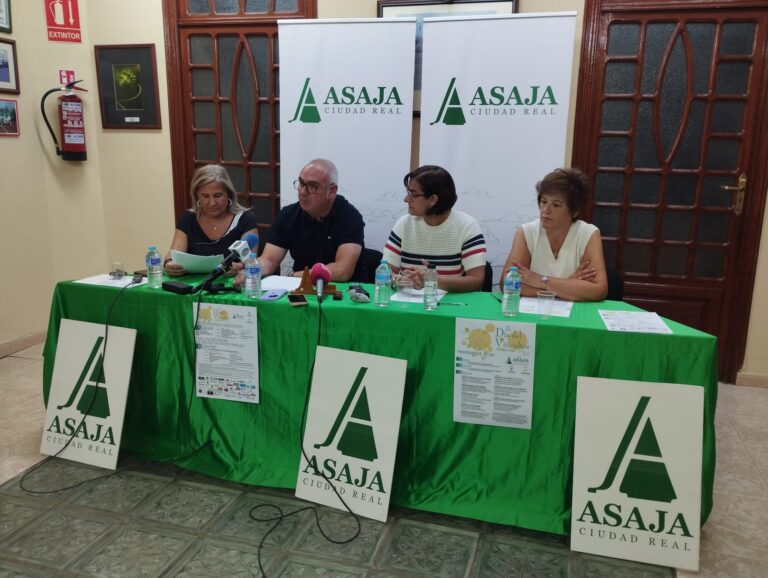 ASAJA conmemora cuatro décadas de compromiso con el sector vitivinícola en la XL edición del Día del Viticultor de Tomelloso