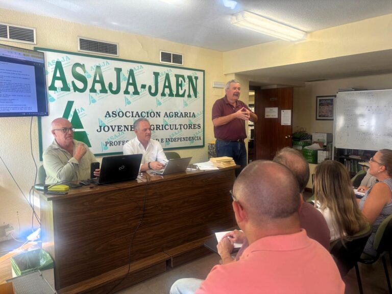 ASAJA Jaén acoge una jornada informativa sobre el Programa de Seguros Agrarios de ENESA