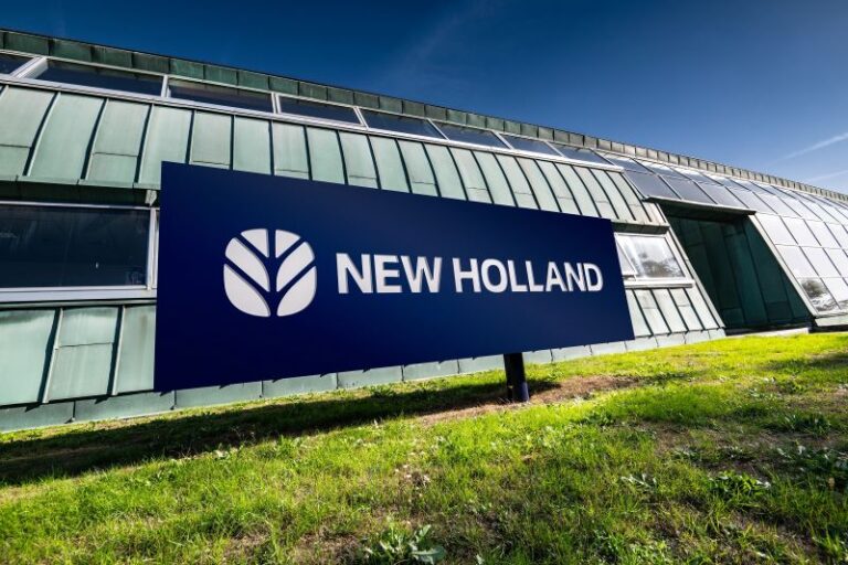 New Holland celebra el 120º aniversario de la planta de Zedelgem: Avanzando en la Tecnología de Recolección de Próxima Generación