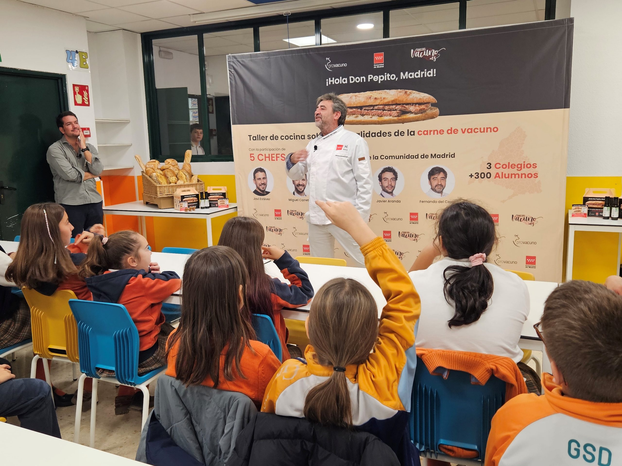 Vallecas acoge el regreso de la campaña “¡Hola Don Pepito!” en los colegios